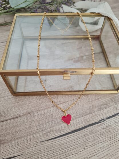 Collier FEBRUARY