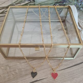 Collier FEBRUARY